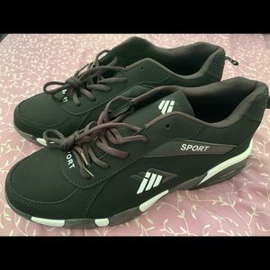 Men size 10 sneakers